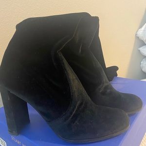 Great condition. Worn once. 3.5 inch heel